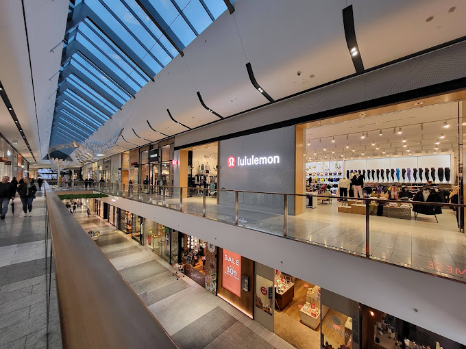 Shopping mall